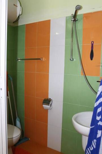 Фото номера Дом с 3 спальнями Дома для отпуска Guesthouse Planinsko Gnezdo г. Tŭzha 62