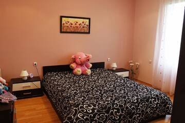 Фото номера Дом с 3 спальнями Дома для отпуска Guesthouse Planinsko Gnezdo г. Tŭzha 29