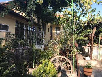 Фото номера Дом с 3 спальнями Дома для отпуска Guesthouse Planinsko Gnezdo г. Tŭzha 4